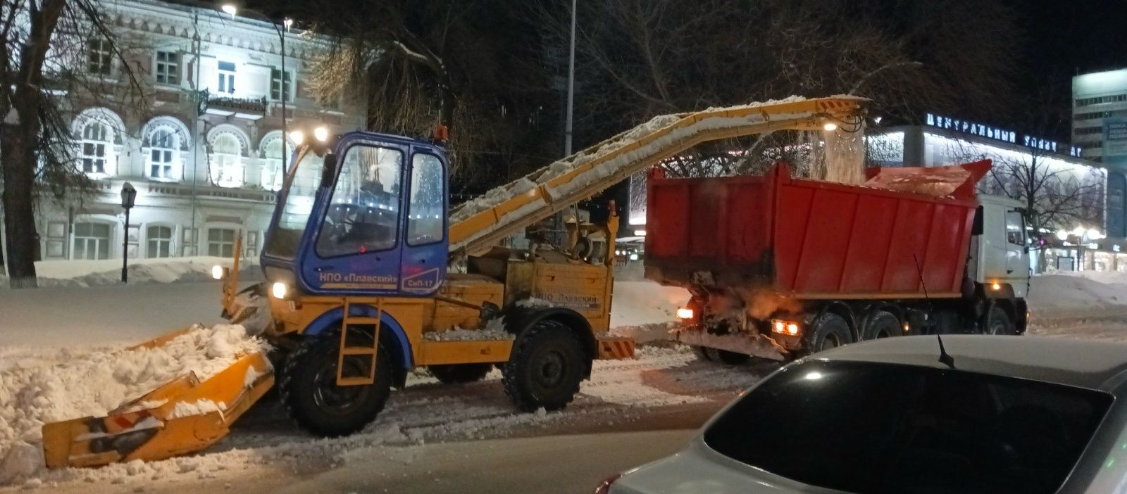 В ночь на 16 февраля с улиц Ульяновска вывезено 116 самосвалов снега.