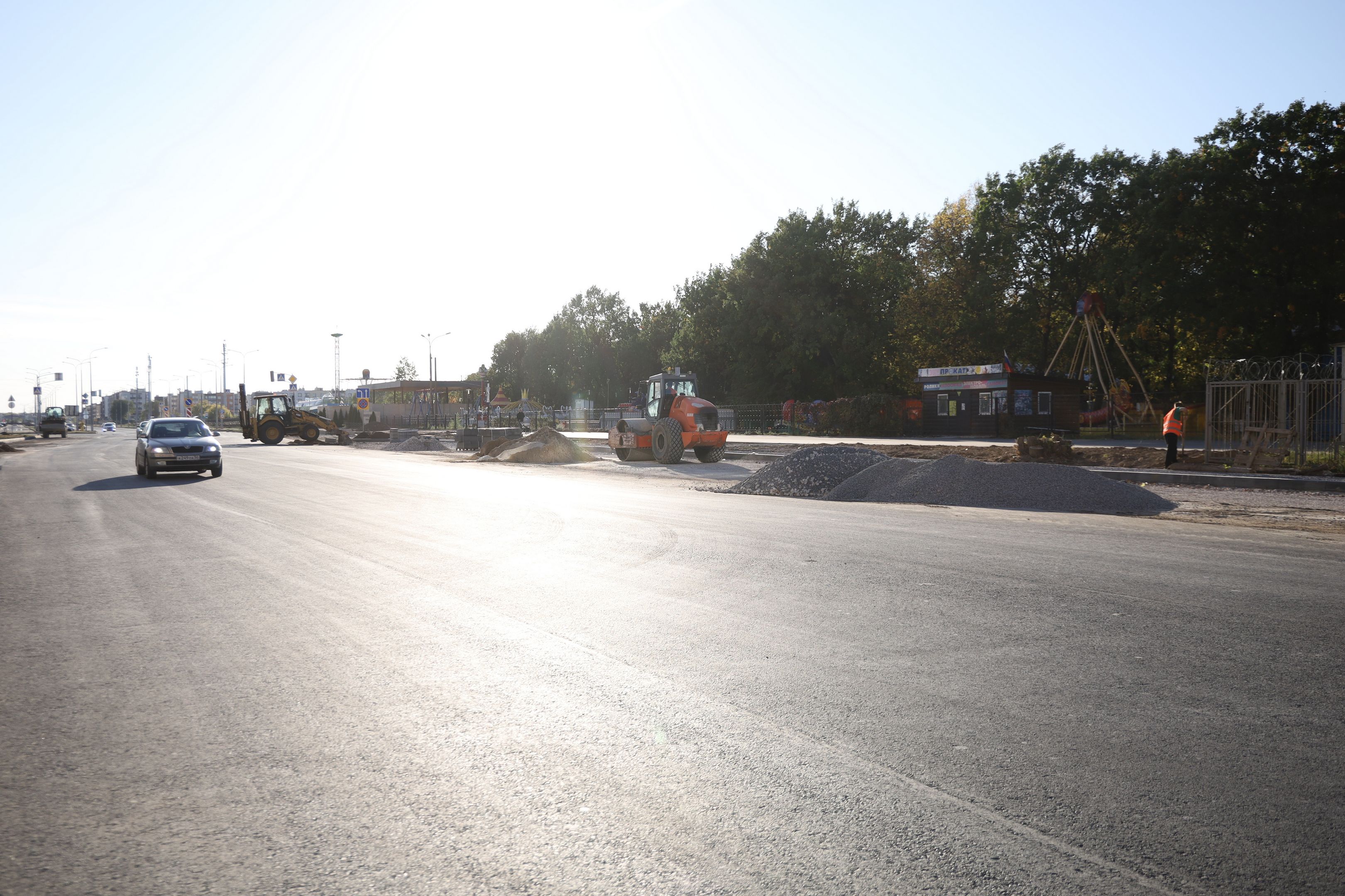 Ремонт дороги вдоль парка «Прибрежный» завершат в начале октября.