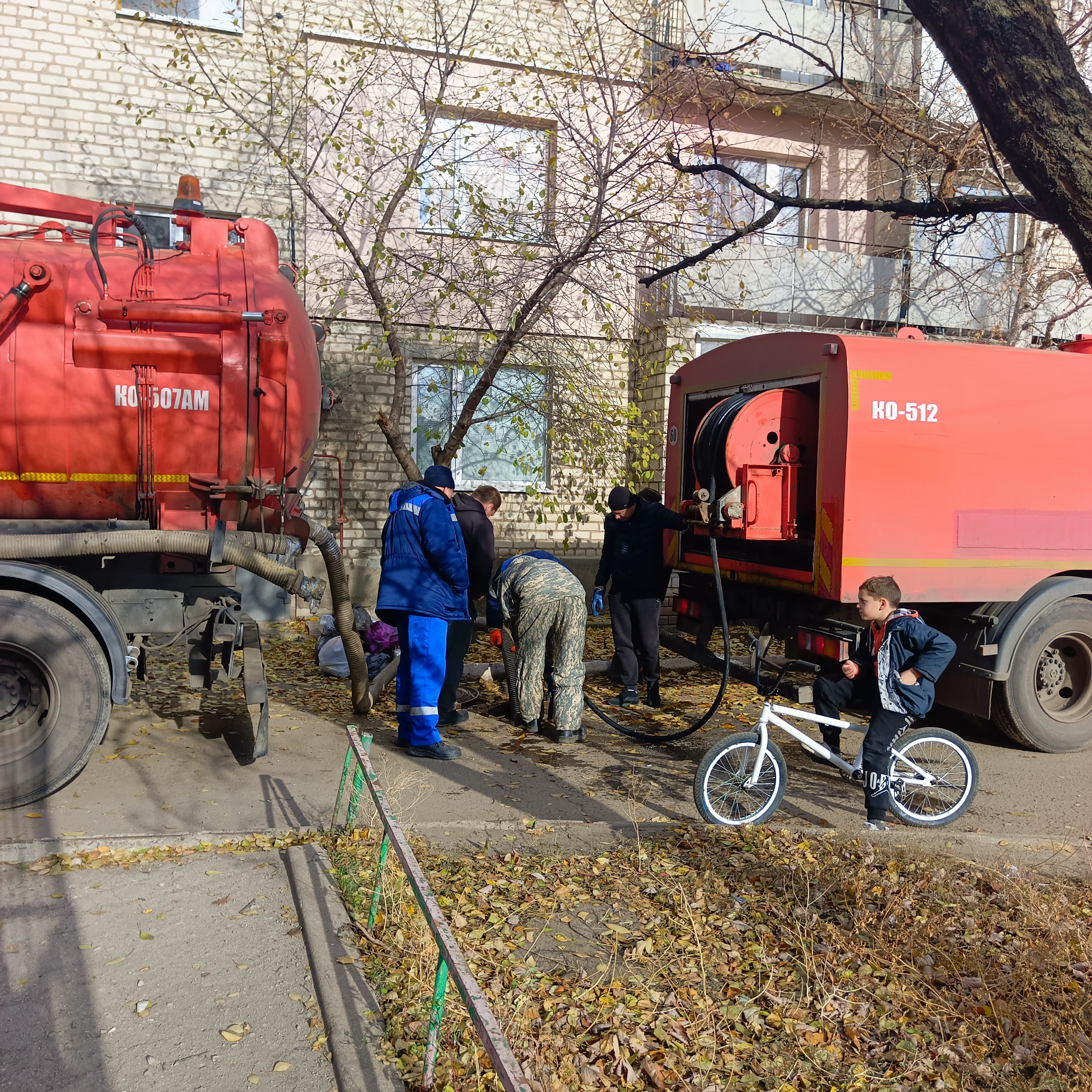 Ульяновск вновь помог Лутугинскому району ЛНР техникой и специалистами.