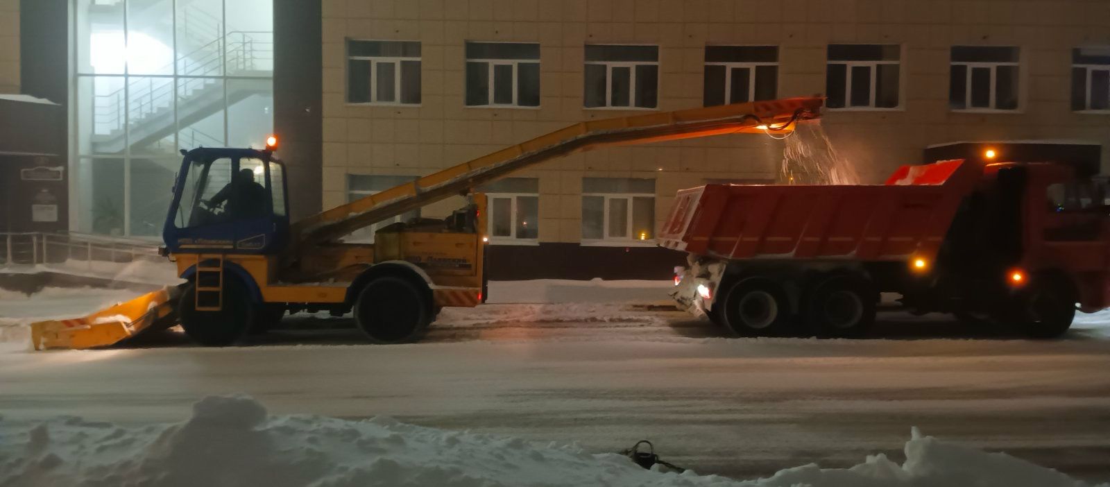 С начала зимы с улиц Ульяновска вывезли 8326 самосвалов снега.