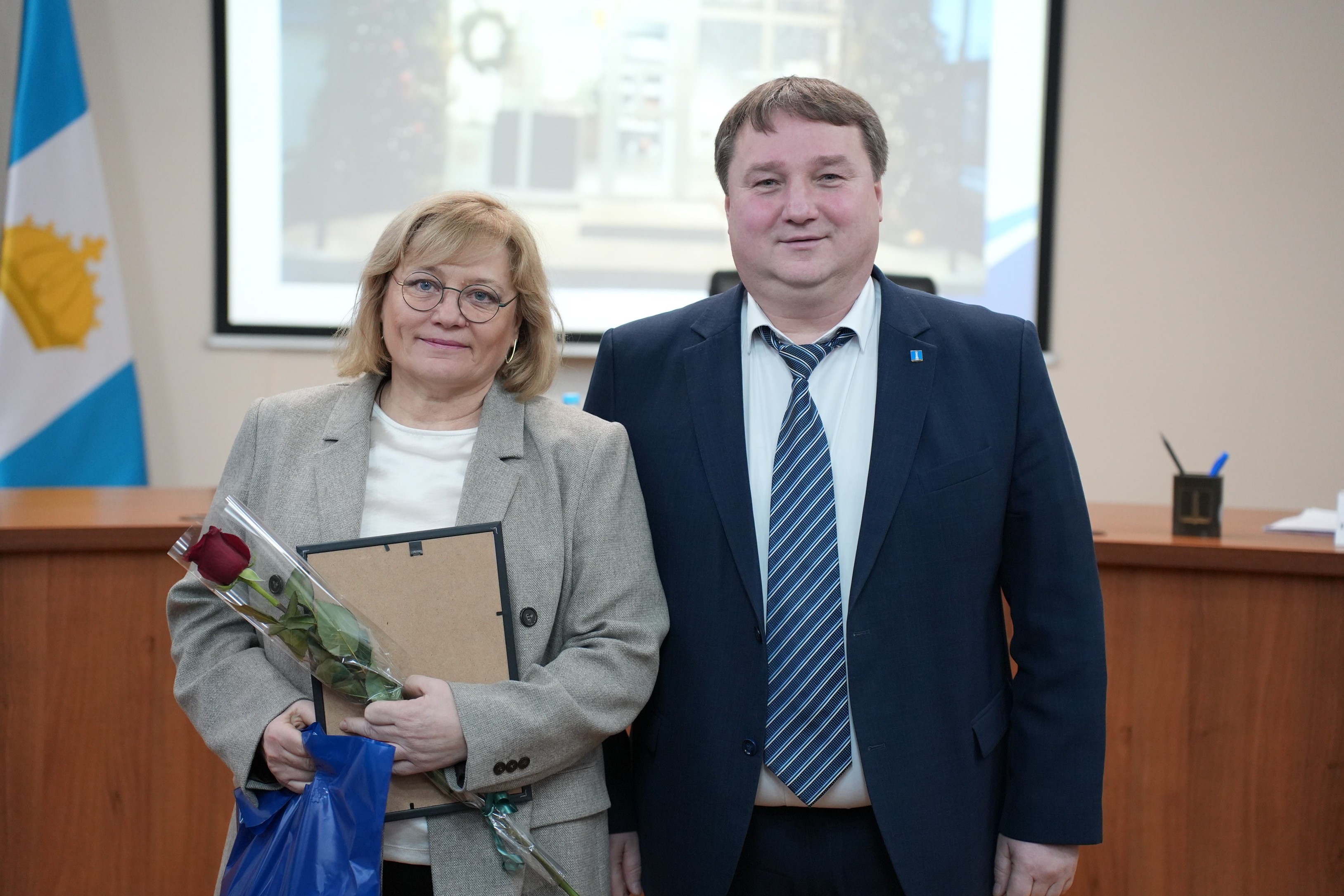 Ульяновских предпринимателей наградили за лучшее новогоднее оформление зданий.
