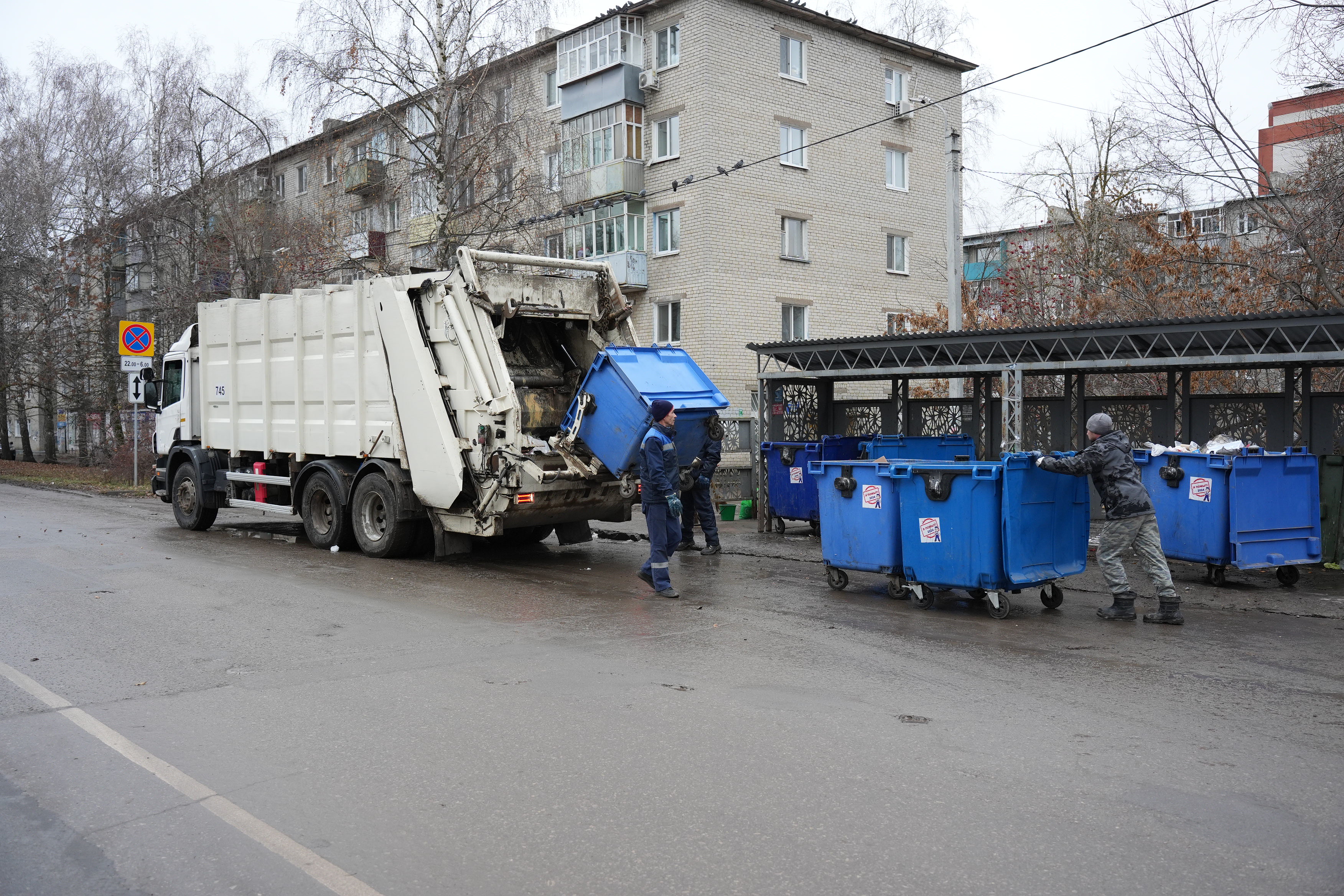 В Ульяновске в этом году обустроят 85 контейнерных площадок.
