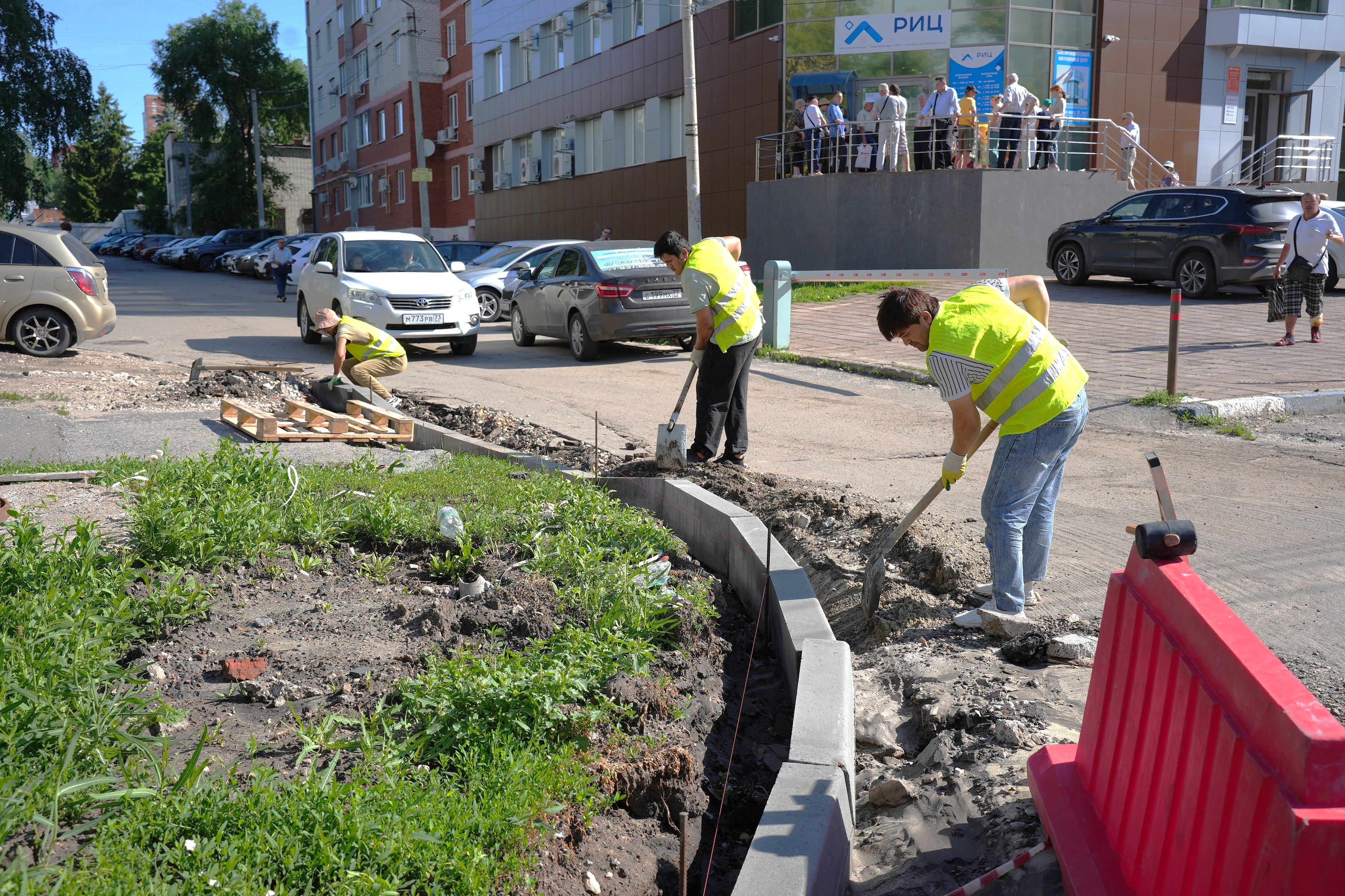 Глава Ульяновска Александр Болдакин потребовал от подрядчиков при ремонте улиц соблюдать культуру работ.