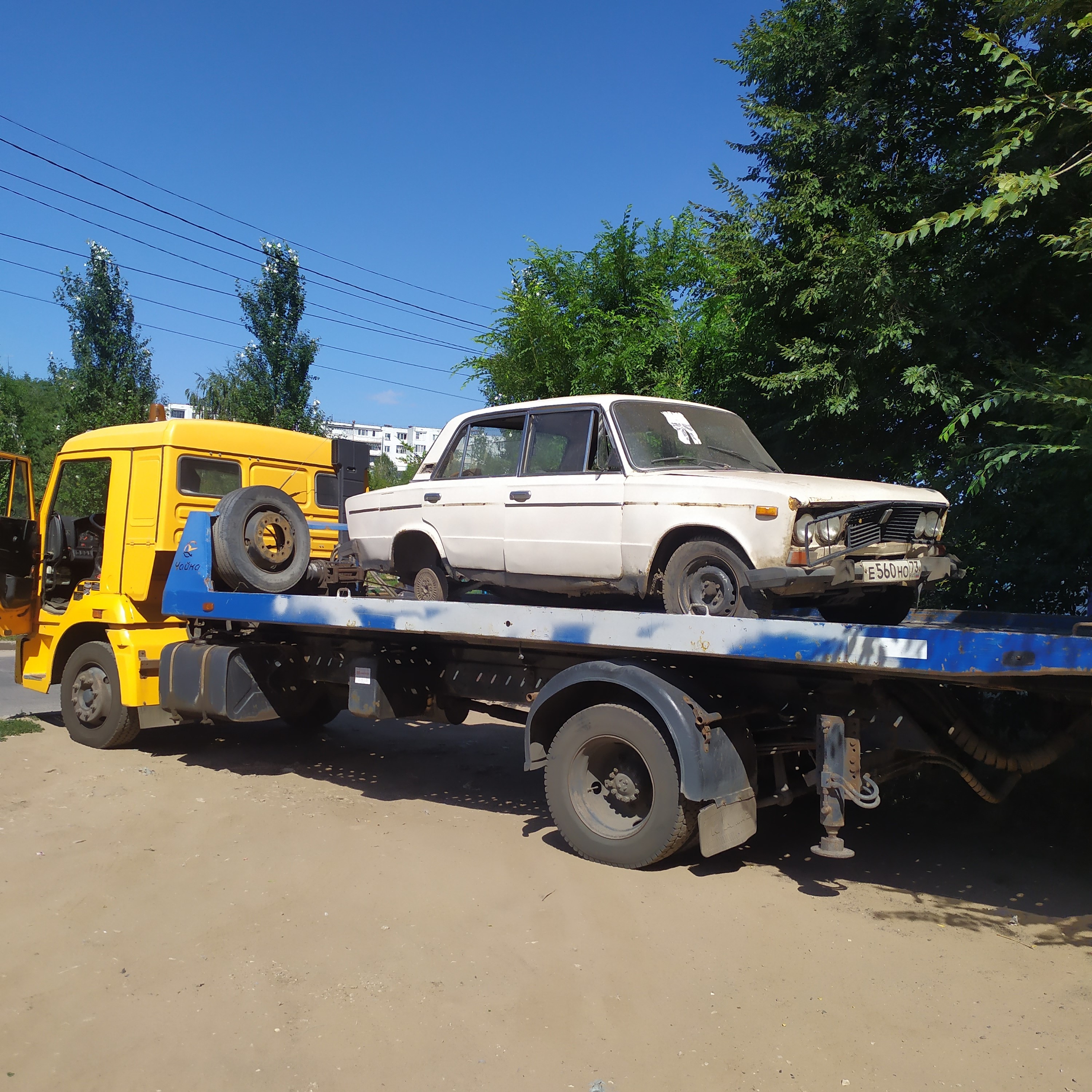 Администрация Ульяновска эвакуировала ещё один брошенный автомобиль.