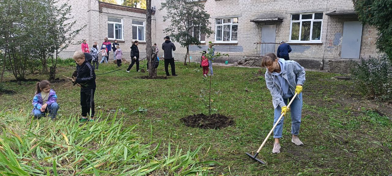 Более трёх с половиной тысяч ульяновцев вышли на городской субботник.