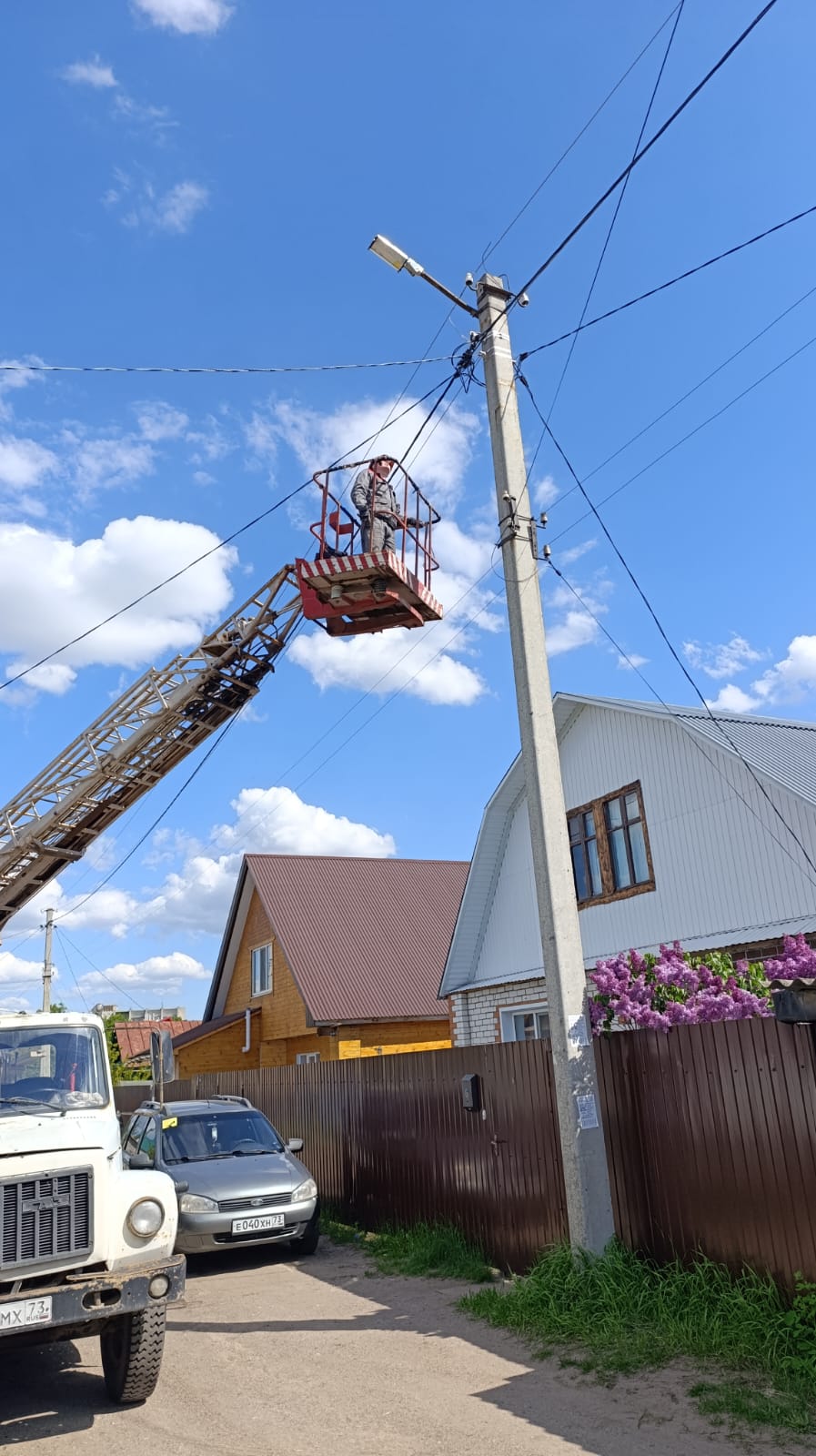 Ульяновский «Горсвет» улучшает качество освещения городских улиц.
