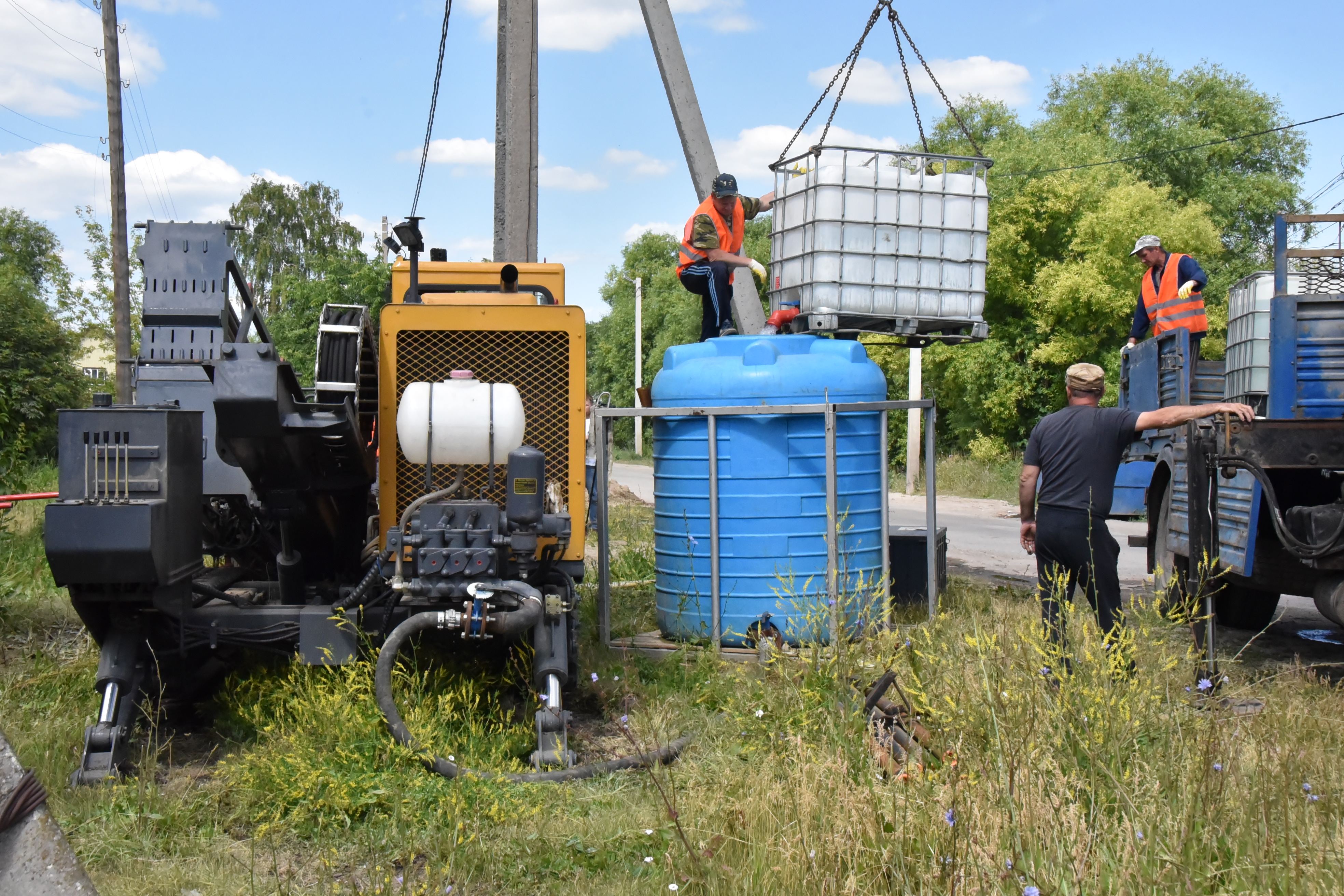 В Кротовке и Баратаевке Засвияжского района идёт строительство новой системы водоотведения.