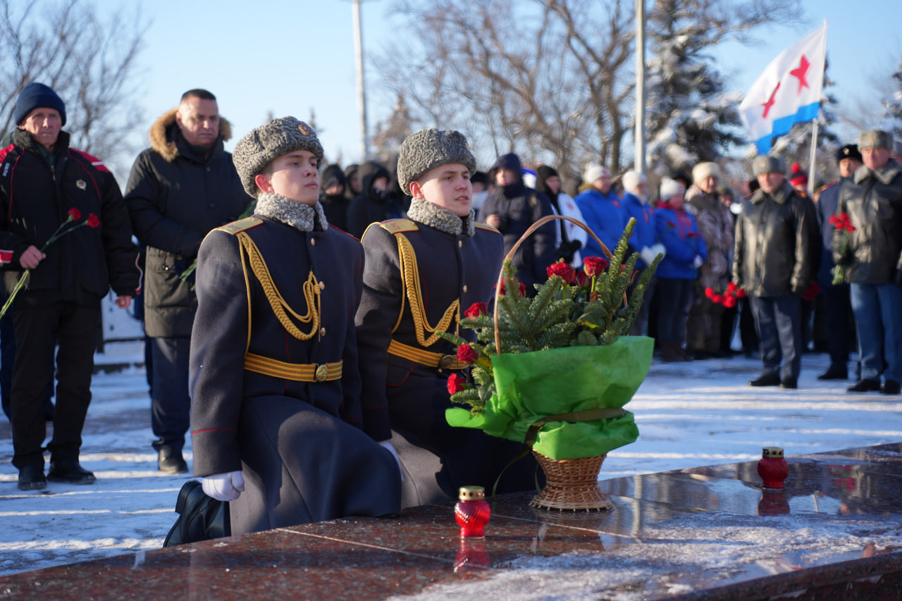 В Ульяновске почтили память участников Сталинградской битвы.
