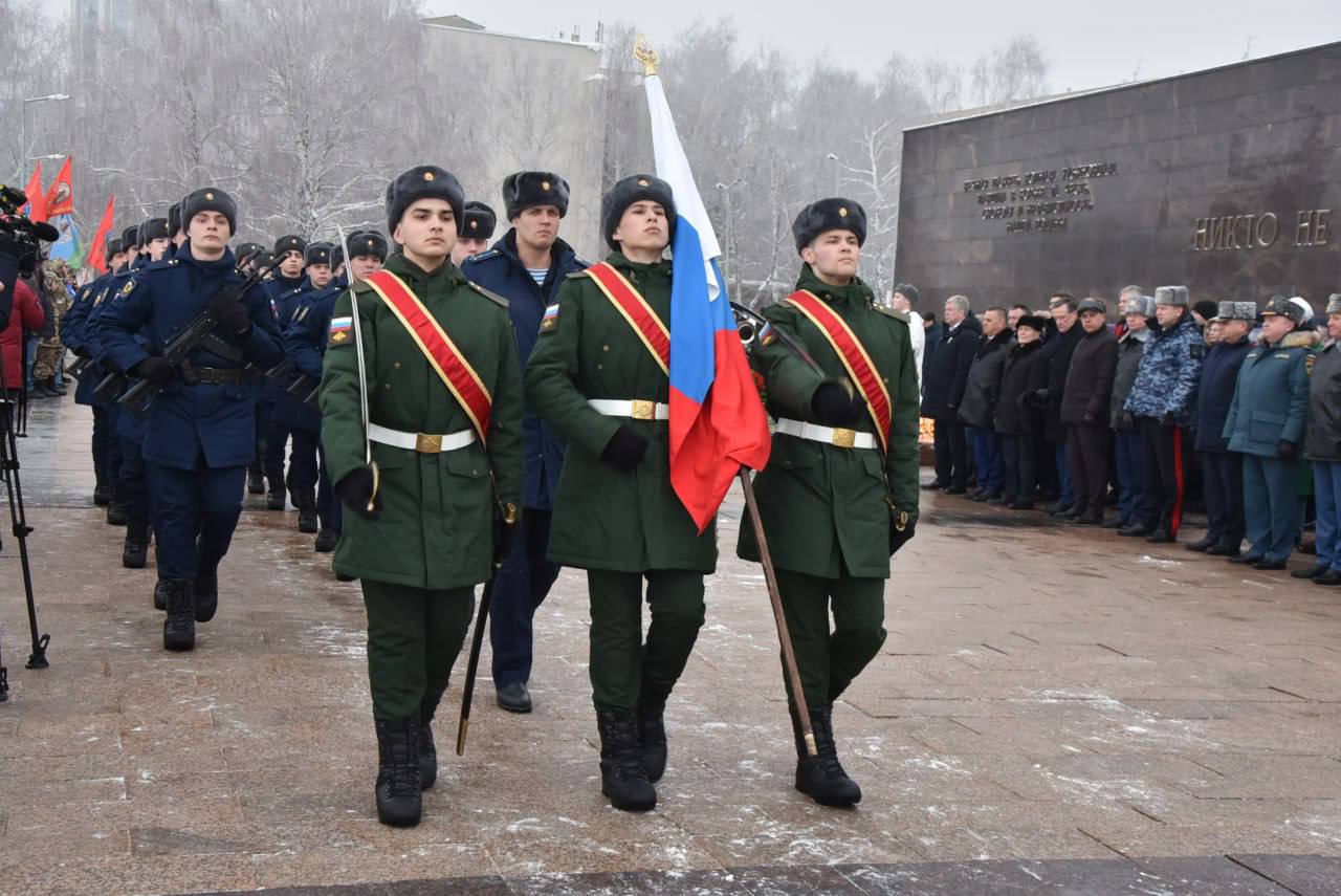 В Ульяновске отметили 81-ю годовщину победы в Сталинградской битве.