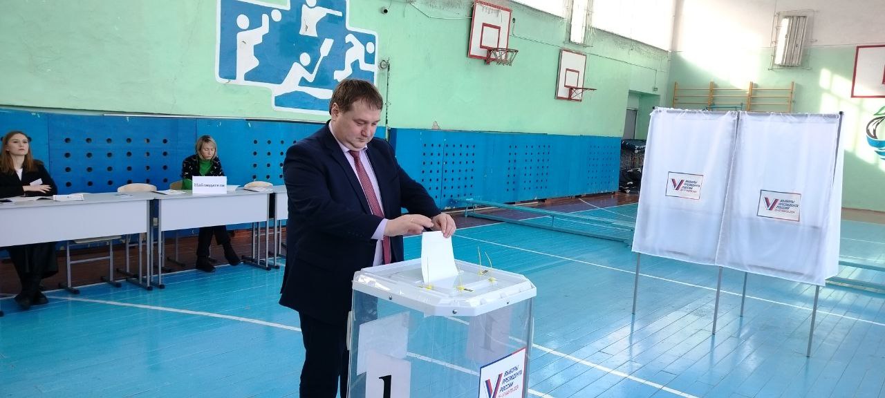 Глава Ульяновска Александр Болдакин принял участие в выборах Президента России.
