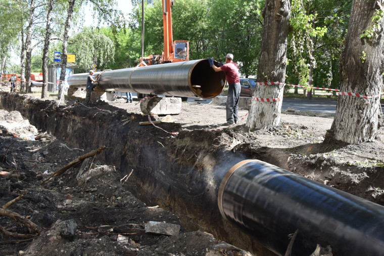 Монтаж нового канализационного коллектора в Ульяновске вышел на проспект Гая.