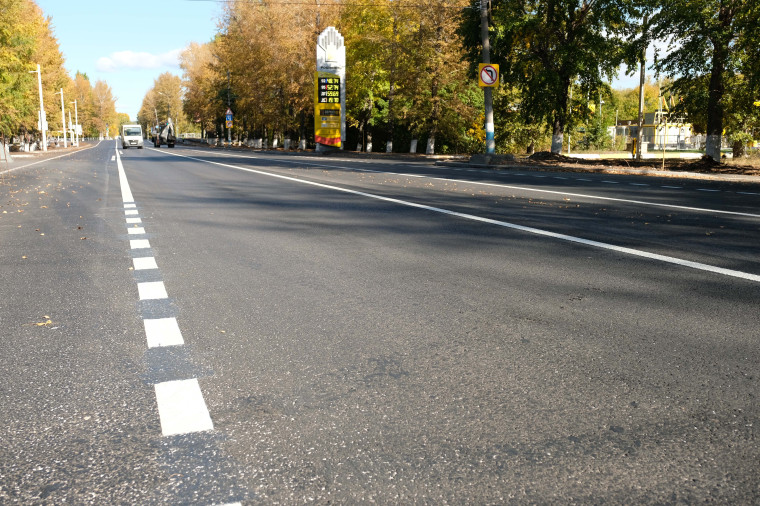 В Ульяновске по нацпроекту «Безопасные качественные дороги» обновлены участки девяти из 13 улиц.
