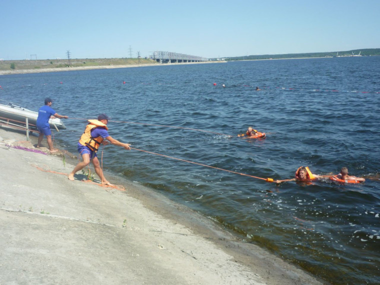 В Ульяновске за купальный сезон спасли десять утопающих.