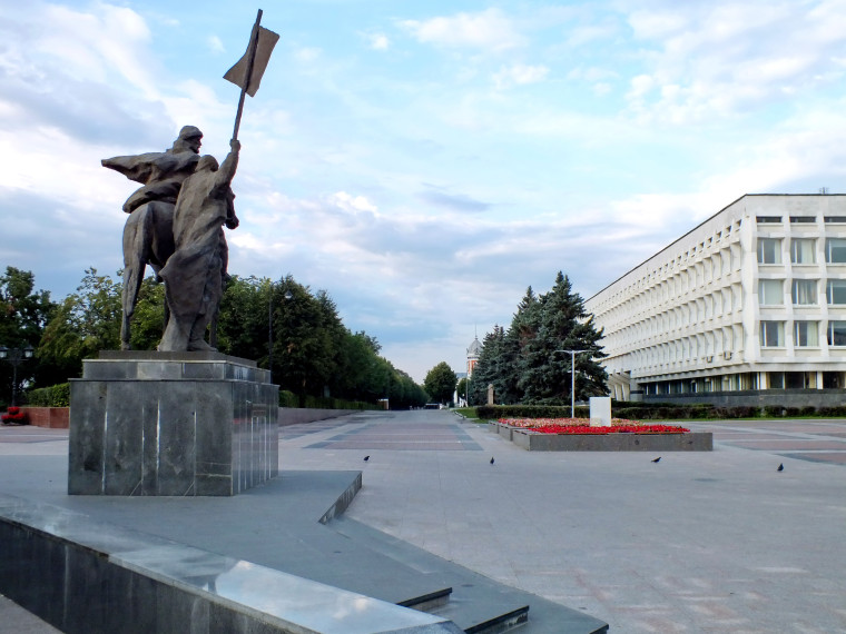Онлайн-трансляция заседания штаба по комплексному развитию Ульяновска.