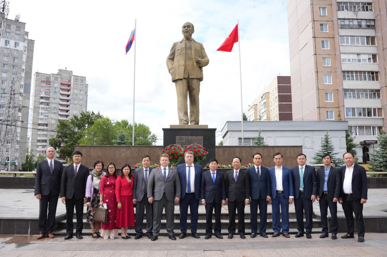 Ульяновск посетила делегация провинции Нгеан социалистической Республики Вьетнам.