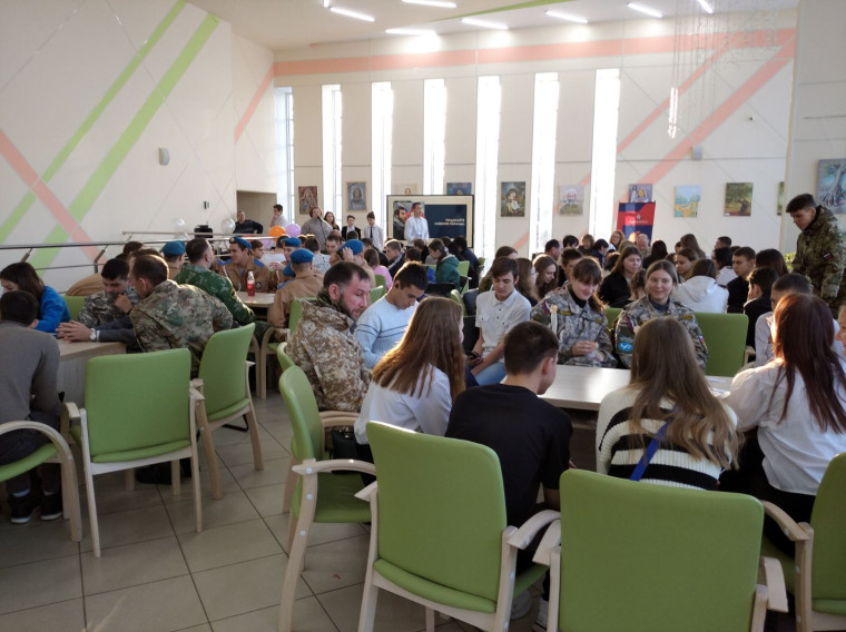 В Ульяновске проходит VI областной патриотический слёт «УлПрофПатриот». В Ульяновске проходит VI областной патриотический слёт «УлПрофПатриот».