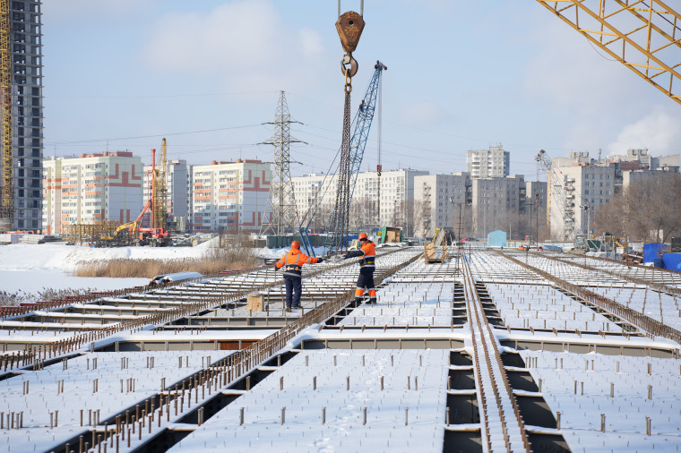 На мосту в створе улиц Шевченко – Смычки на 15% смонтирована несъёмная опалубка. На мосту в створе улиц Шевченко – Смычки на 15% смонтирована несъёмная опалубка.