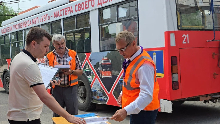 В Ульяновске подвели итоги профессионального конкурса среди водителей троллейбусов. В Ульяновске подвели итоги профессионального конкурса среди водителей троллейбусов.
