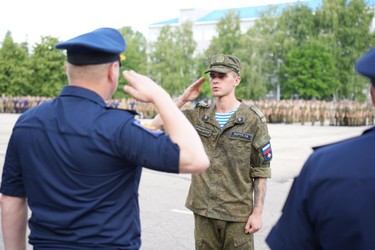 В Ульяновске завершился весенний призыв. В Ульяновске завершился весенний призыв.