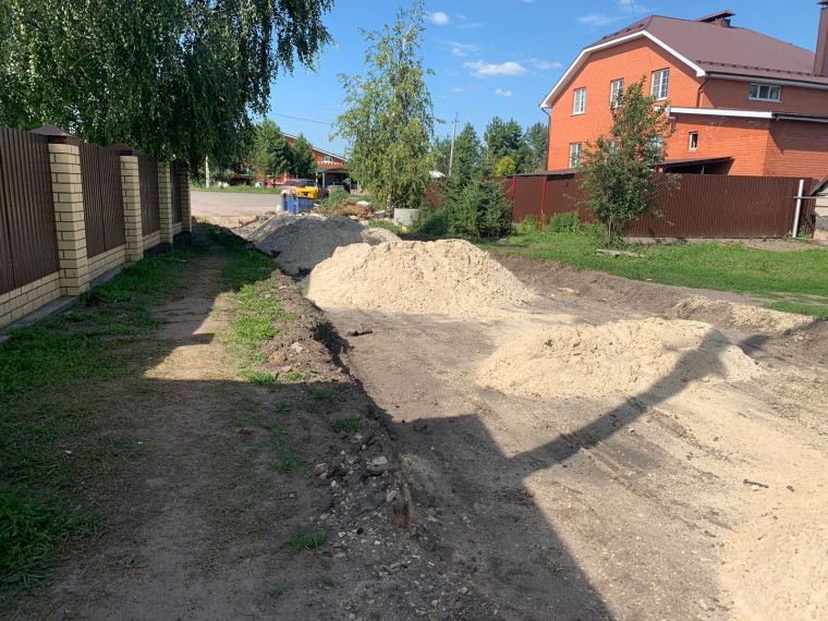 В ульяновском селе Луговое начат ремонт улицы Полевой. В ульяновском селе Луговое начат ремонт улицы Полевой.