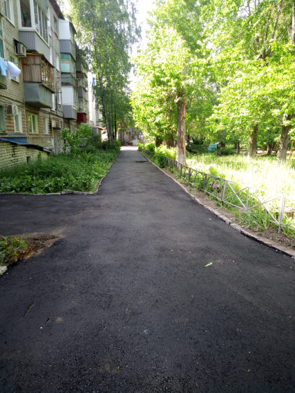 Ульяновские дорожники отремонтировали 12 дворов.