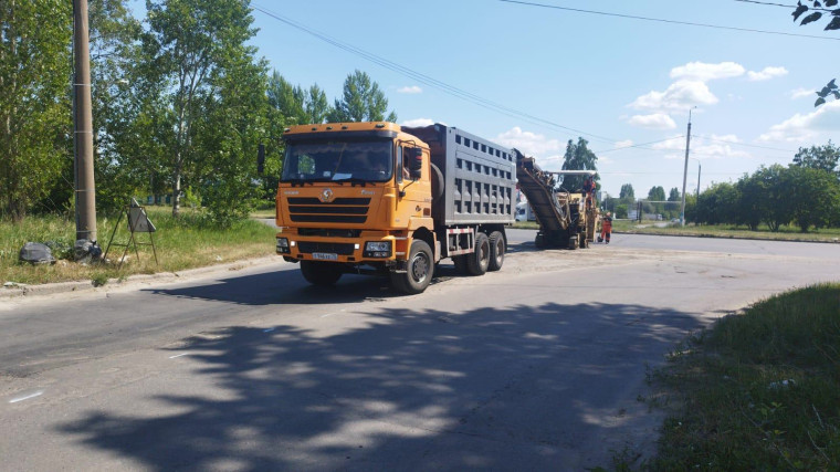 По нацпроекту «Безопасные качественные дороги» в Ульяновске ремонтируют две улицы.