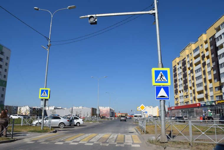 К нацстандарту безопасности в Ульяновске приведут пешеходные переходы возле 22 школ и детсадов.