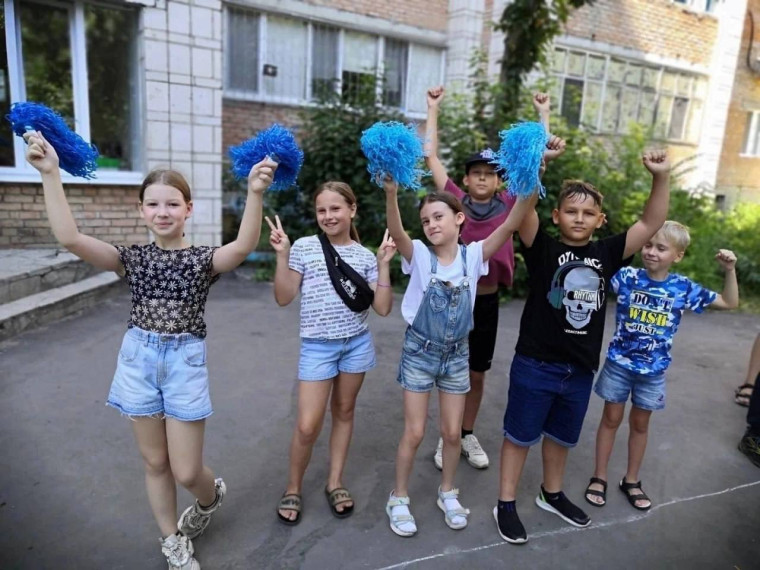 В Ульяновске стартовала вторая смена проекта «Лето во дворах». В Ульяновске стартовала вторая смена проекта «Лето во дворах».