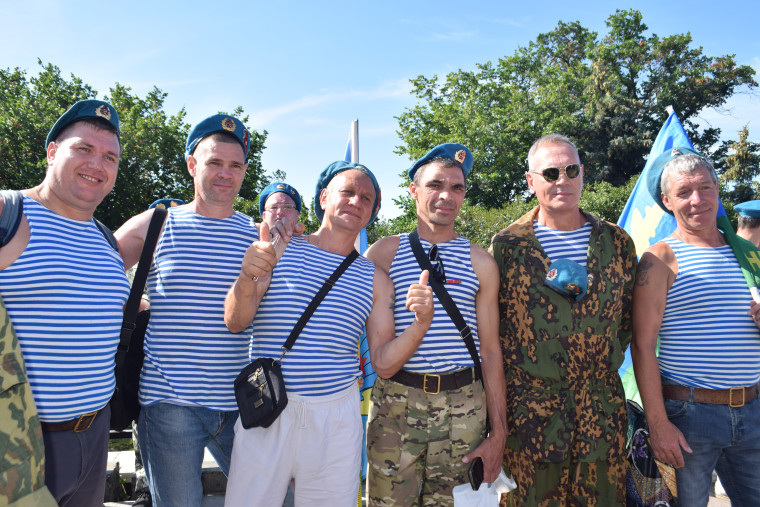 Ульяновцы почтили память героев-десантников.