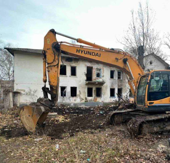 В Ульяновске продолжается решение проблемы заброшенных объектов.