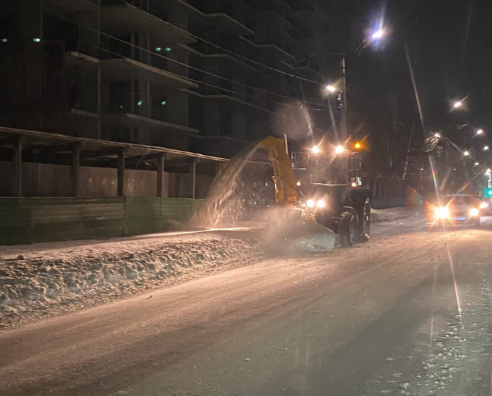 За ночь с улиц Ульяновска вывезен 181 самосвал снега.