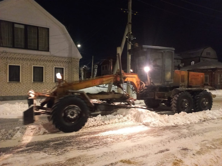 С начала зимы с улиц Ульяновска вывезено 3335 самосвалов снега.