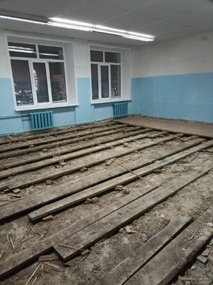 В ульяновской школе №7 начаты демонтажные работы.