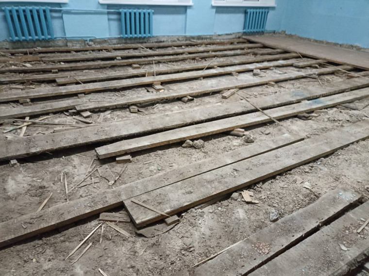 В ульяновской школе №7 начаты демонтажные работы.