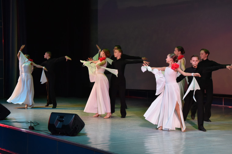 В Ульяновске прошел концерт, посвященный 81-й годовщине со Дня образования Ульяновской области.