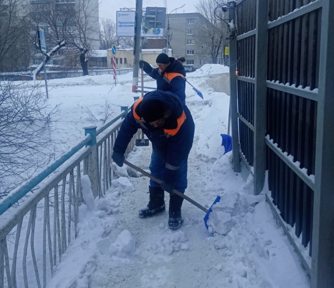 В ночь на 30 января улицы Ульяновска очищали 75 единиц спецтехники.