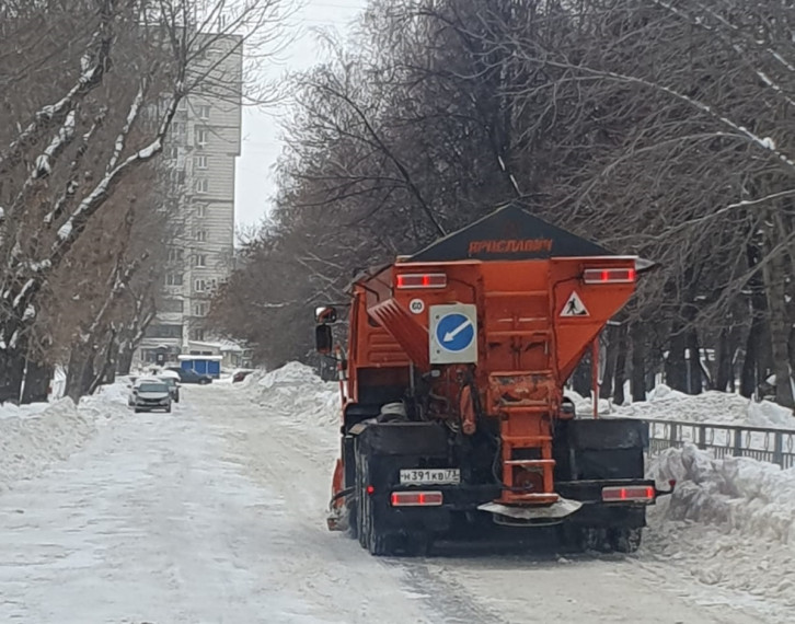 С улиц Ульяновска за сутки вывезено 180 самосвалов снега.
