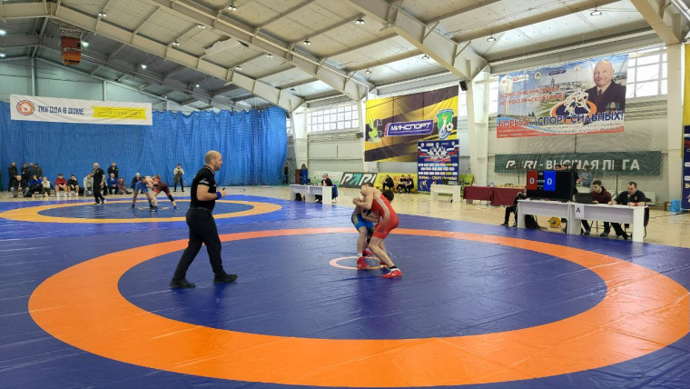 В Ульяновске стартовал Всероссийский турнир по греко-римской борьбе.