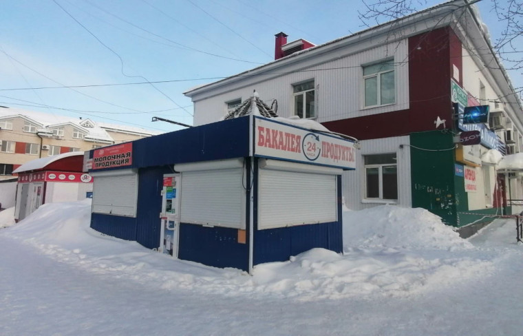 Ульяновских собственников торговых объектов могут привлечь к ответственности за некачественную уборку снега и наледи на их территории.