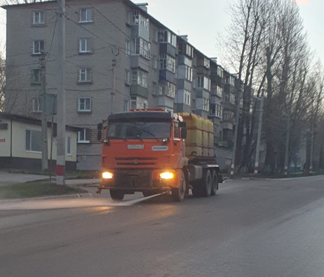 В Ульяновске ведётся весь комплекс дорожных благоустроительных работ.