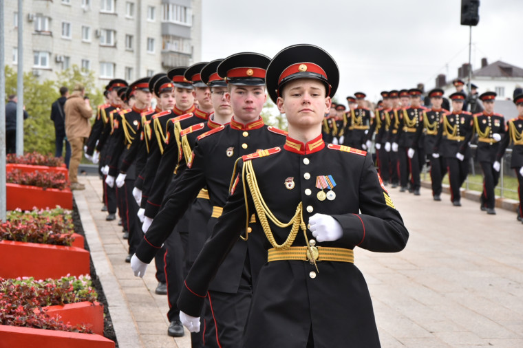 В Ульяновске накануне Дня Победы почтили память погибших в Великой Отечественной войне.