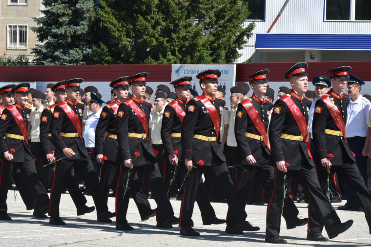 В Ульяновске прошёл 32-й выпуск суворовцев.