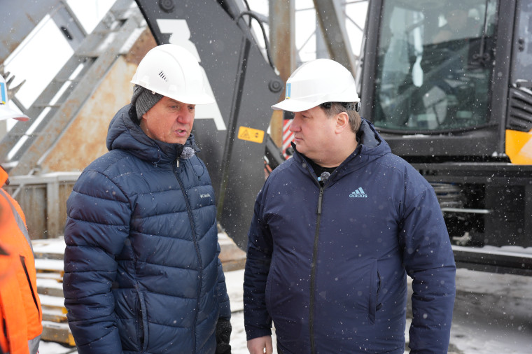 На Императорском мосту отремонтирован первый деформационный шов.