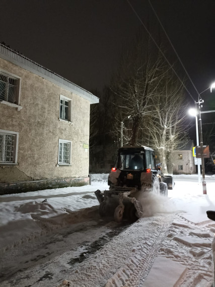 В центре Ульяновска дорожники впервые отказались от пескосоляной смеси.