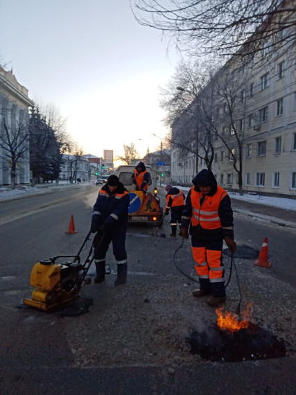 За ночь с улиц Ульяновска вывезли 110 самосвалов снега.