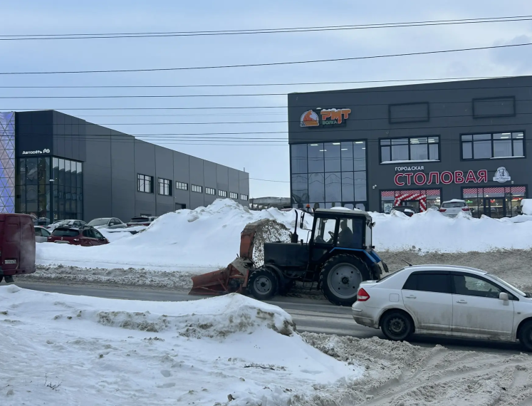 На борьбу с последствиями средиземноморского циклона в Ульяновске вышло 193 единицы спецтехники.