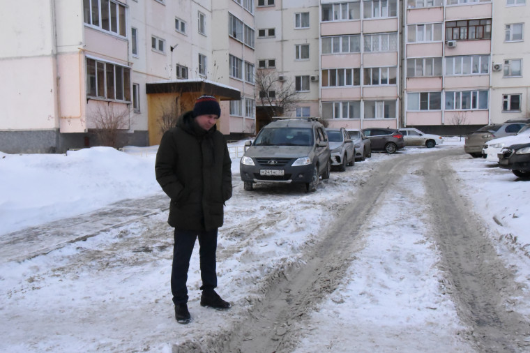 Управляющим компаниям Ульяновска могут отказать в продлении лицензий за неочищенные дворы.
