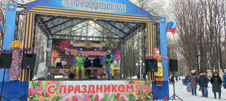 Ульяновск празднует Масленицу.