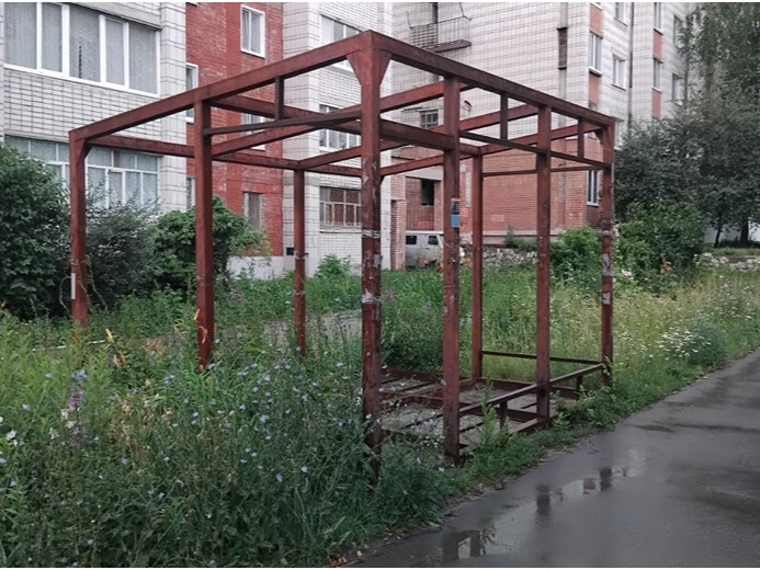 В Ульяновске демонтируют незаконные строения.