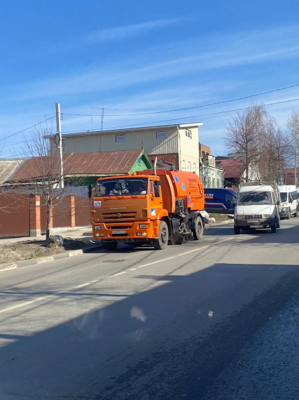 Ульяновские дорожники ремонтируют 16 улиц.